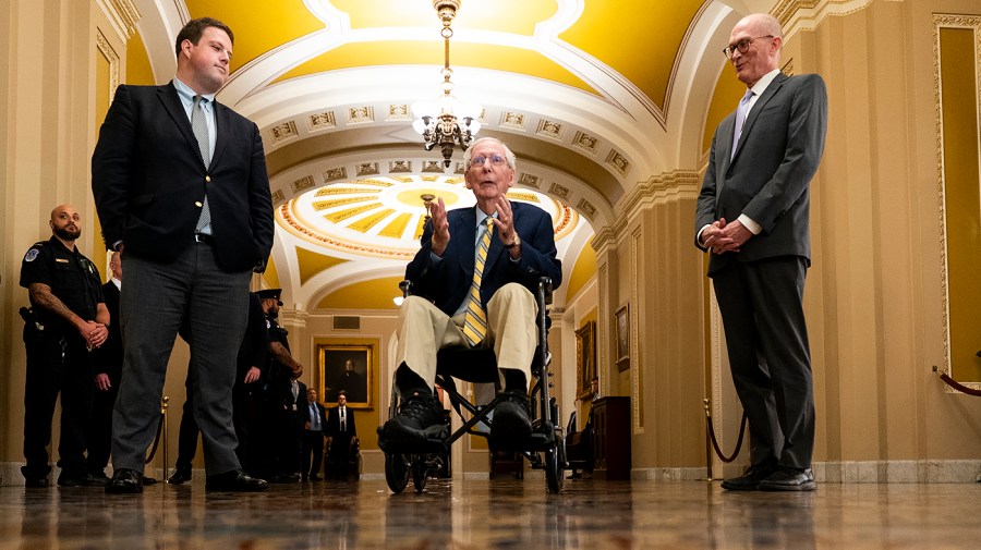mcconnell-returns-to-senate-to-cast-first-vote-since-june
