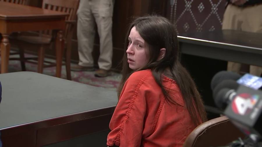 mother-of-16-rescued-ohio-children-pleads-not-guilty