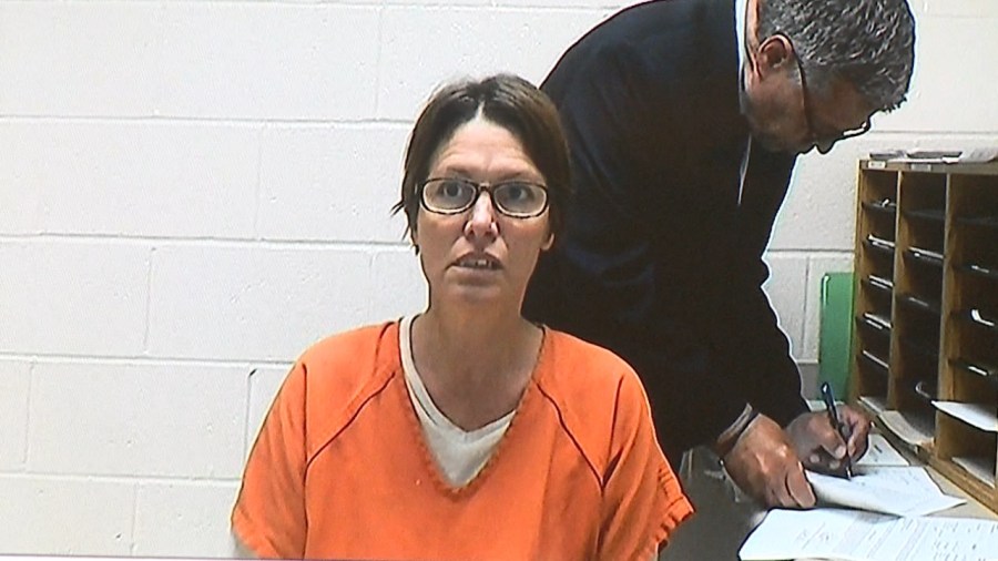 springfield-woman-charged-with-breaking-into-house,-stealing-vehicle