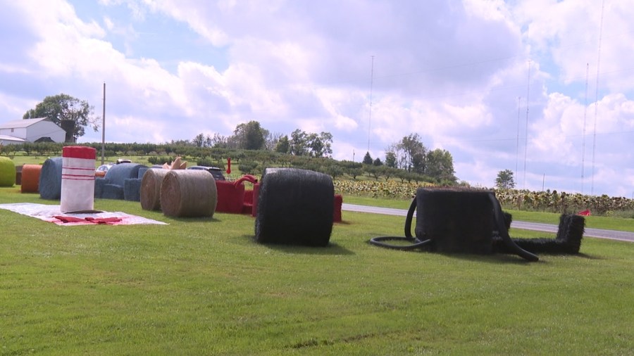 molnar-farms-to-kick-off-fall-weekends-with-giant-straw-art