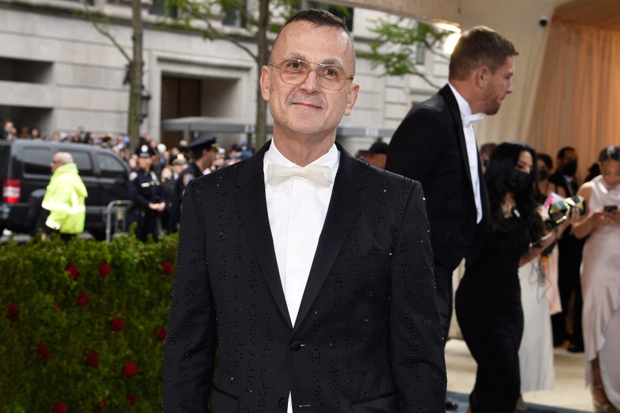 fashion-executive-resigns-days-after-restraining-peta-protesters-at-new-york-runway-show