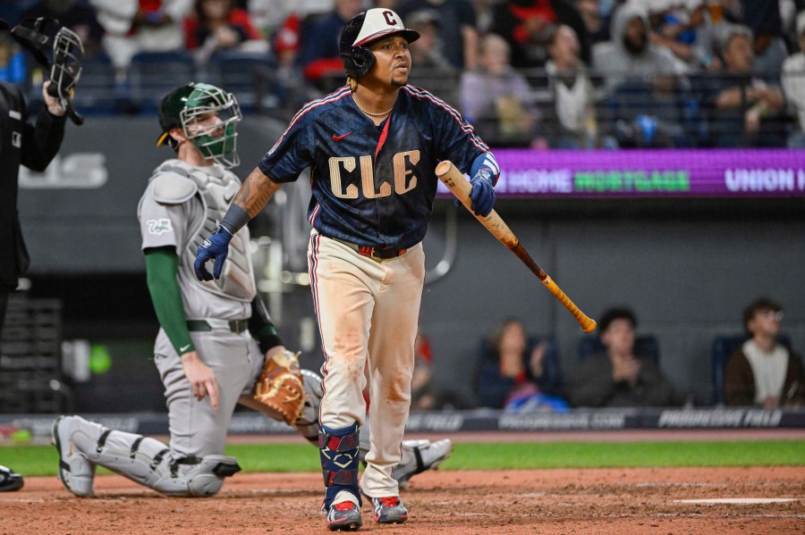 guardians-down-a’s-5-3,-move-into-first-alone-in-central