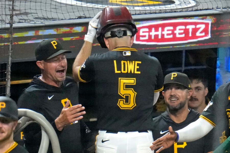 lowe’s-homer-in-8th-lifts-pirates-past-royals,-6-5