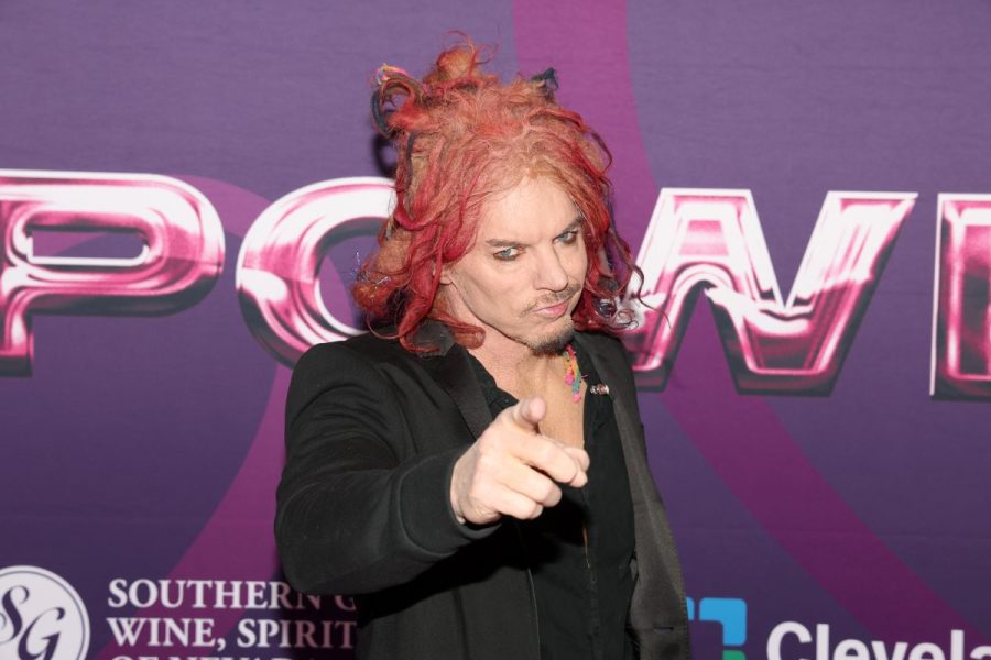 carrot-top,-singer-in-messy-legal-fight-as-he-recovers-in-las-vegas-hospital