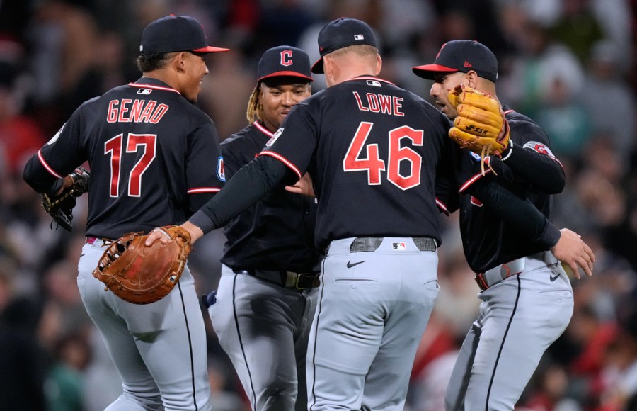 lowe’s-sacrifice-fly-lifts-guardians-past-red-sox,-3-2