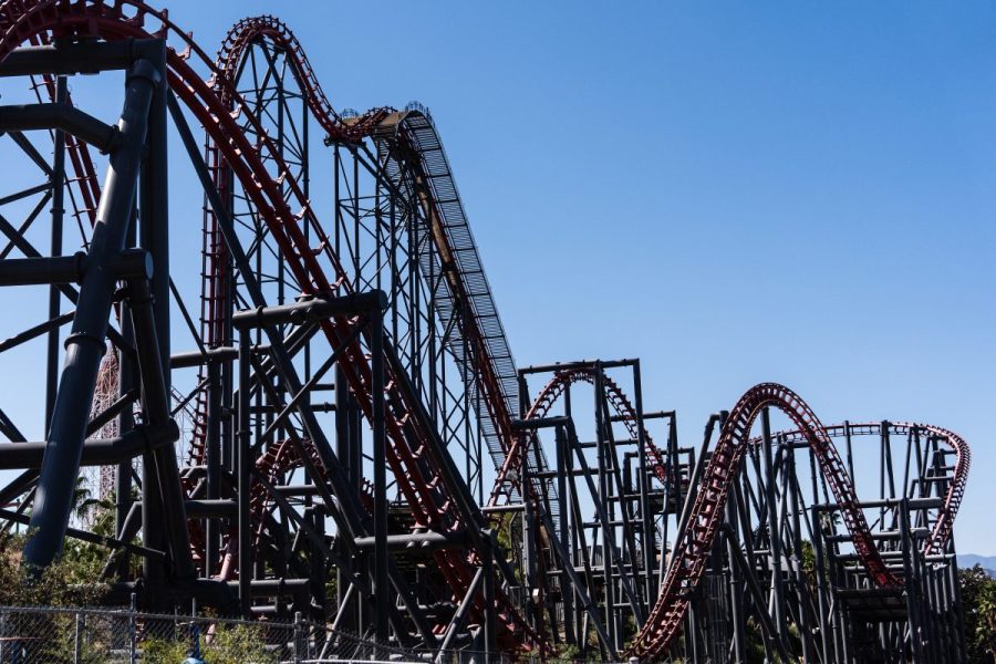 new-lawsuits-allege-six-flags-magic-mountain’s-x2-roller-coaster-caused-traumatic-brain-injuries