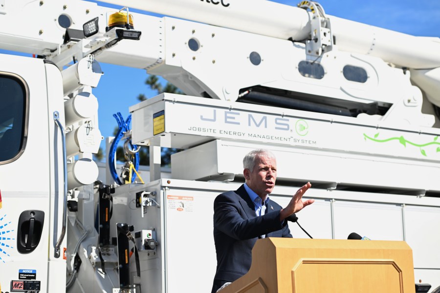 energy-department-will-spend-$2-billion-to-squeeze-more-electricity-from-the-aging-power-grid