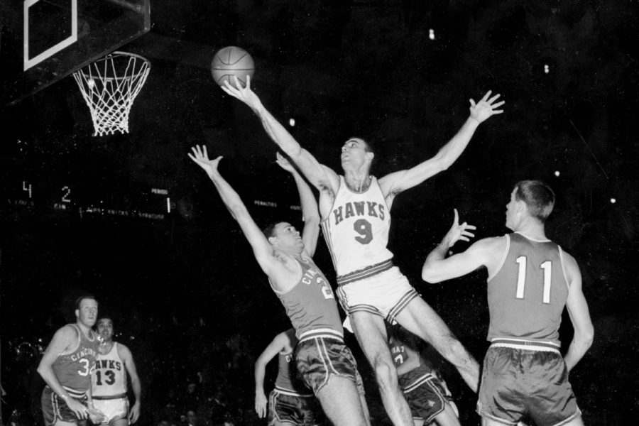 bob-pettit,-imposing-hawks-great-and-first-nba-mvp,-dies-at-93