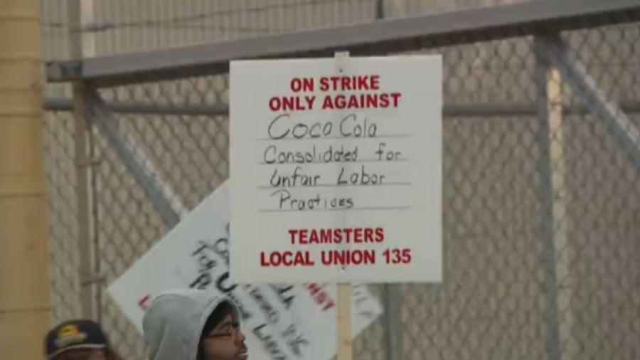 teamsters-local-377-honors-indiana’s-local-135-picket-line-at-coca-cola-consolidated