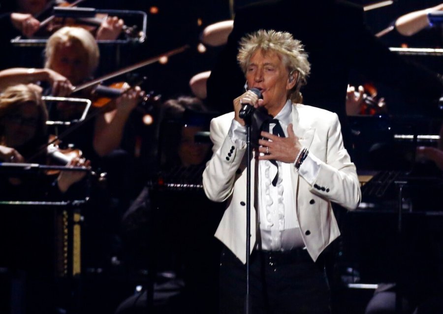 rod-stewart-announces-farewell-tour-after-heart-procedure:-‘i’m-not-retiring’