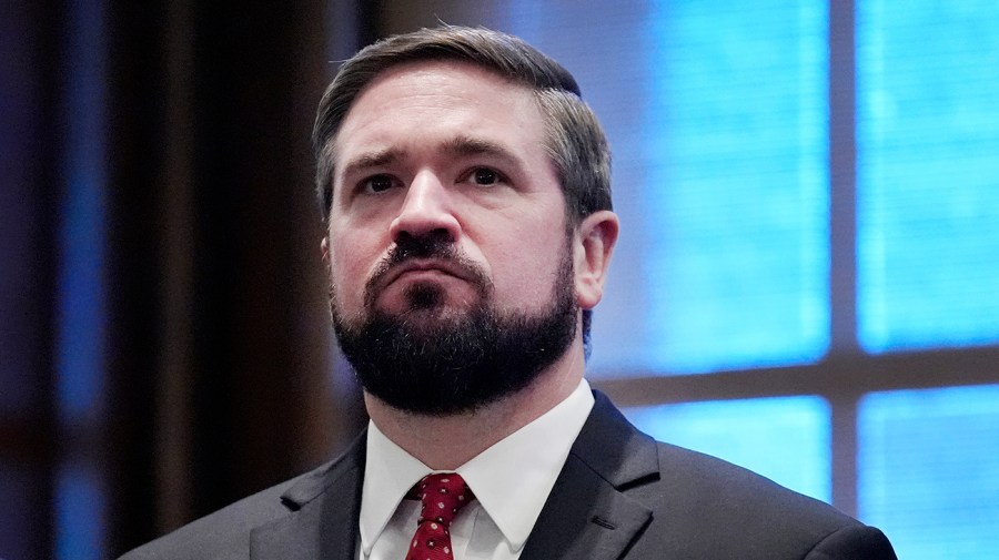 fbi-deputy-director-announces-he’s-leaving