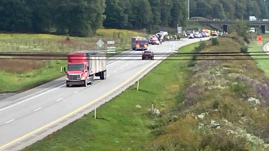 person-dies-in-rollover-on-i-80-in-mercer-county:-coroner