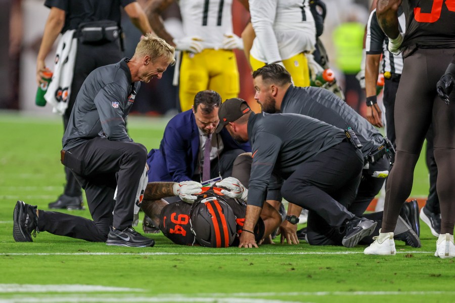 browns-sack-leader-to-miss-time-with-injury