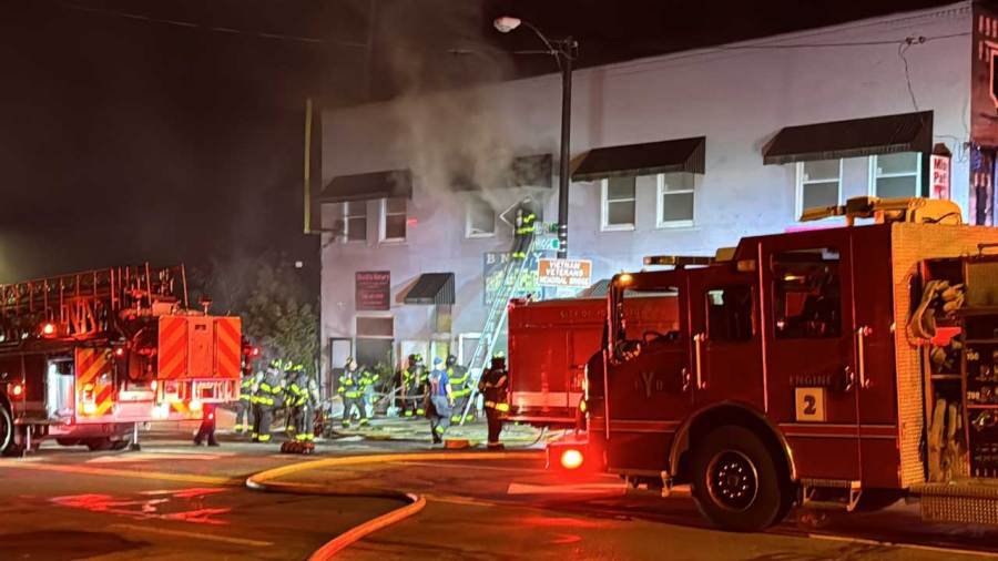 fire-shuts-down-portion-of-market-street-in-youngstown