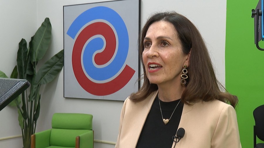 local-teacher-receives-distinguished-hispanic-ohioan-award