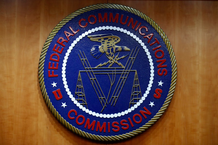 fcc-considers-allowing-more-political-robocalls-before-midterms,-including-those-created-with-ai