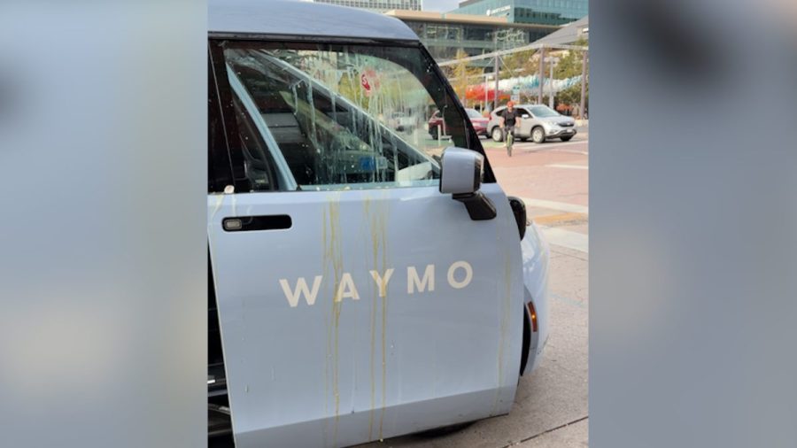 waymo-passenger-records-as-man-hurls-eggs-at-the-driverless-vehicle