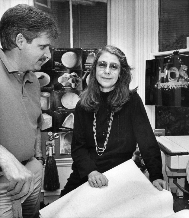 margaret-hamilton,-who-led-a-software-team-for-nasa’s-apollo-program,-dies-at-90