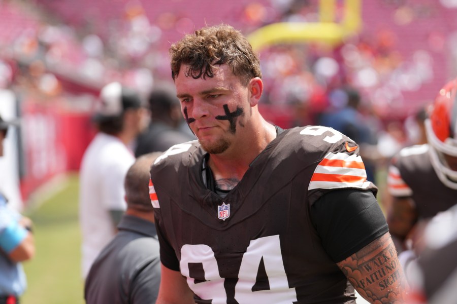 two-key-browns-defenders-ruled-out-for-sunday