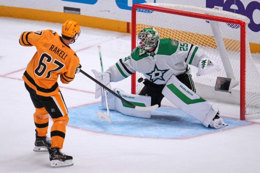 rakell-scores-in-shootout-to-lift-penguins-over-stars