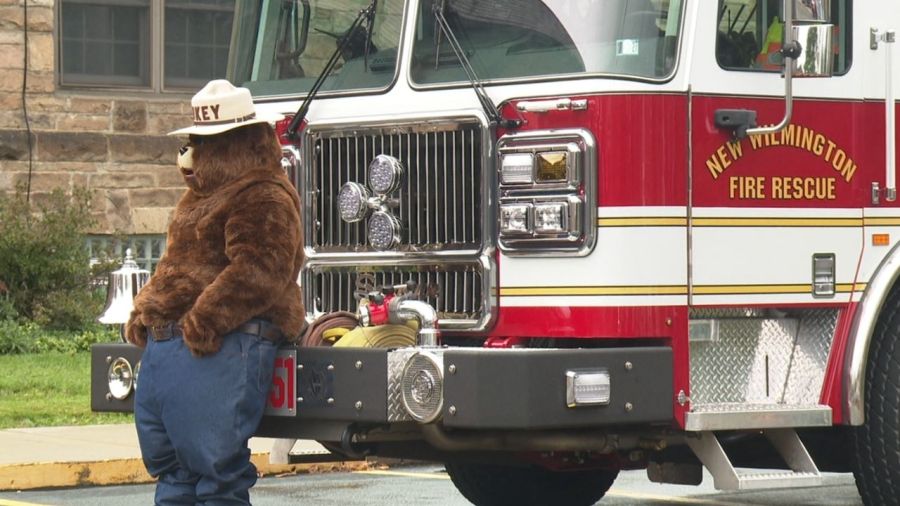 church-holds-service-for-first-responders
