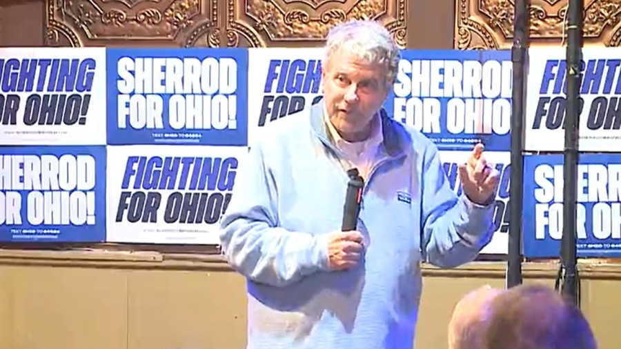 sherrod-brown-makes-stop-in-youngstown-ahead-of-elections