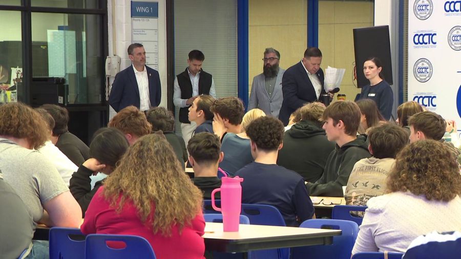 ccctc-hosts-‘explore-your-future’-tour