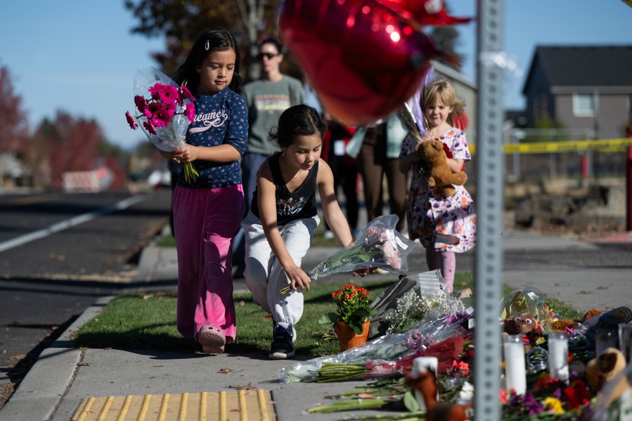 man-who-stopped-the-oregon-elementary-school-shooter-has-2-daughters-at-the-school,-his-mom-says