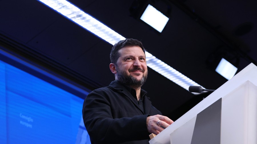 zelensky-rolls-the-dice-on-combative-trump-pressure-campaign