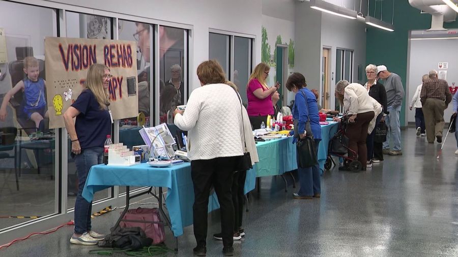 expo-shows-tools-for-living-with-vision-loss