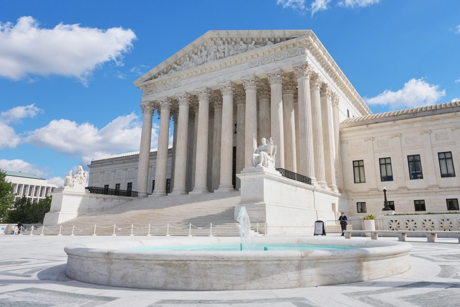 supreme-court-rebuffs-trump-administration-restrictions-on-medical-care-for-transgender-inmates