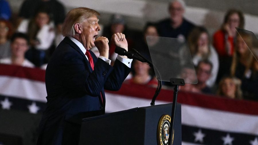 democrats-sue-trump-administration-over-‘threats-and-intimidation’-ahead-of-election