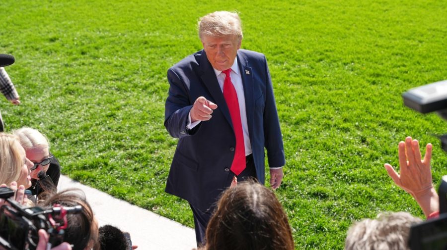 trump-hints-that-white-house-press-area-may-be-moved-to-another-location