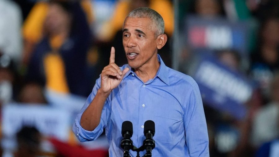 obama-jokes-about-hegseth’s-‘focus-on-jawlines-and-testosterone’-in-ohio-campaign-stop