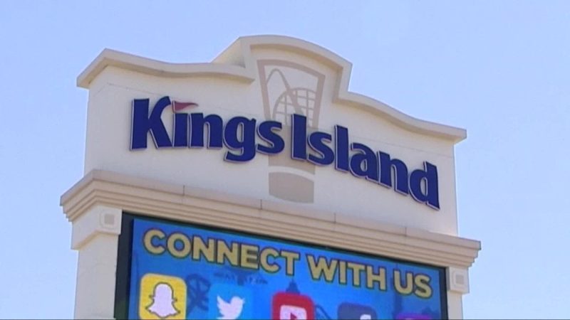 six-flags-to-review-all-park-safety-after-roller-coaster-death