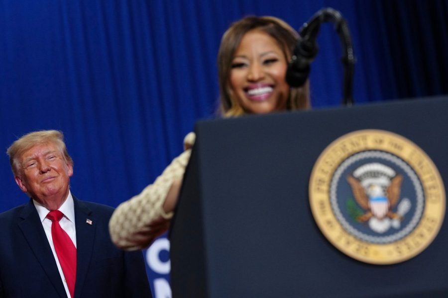 nicki-minaj-tells-trump-she’ll-support-him-if-he-runs-again