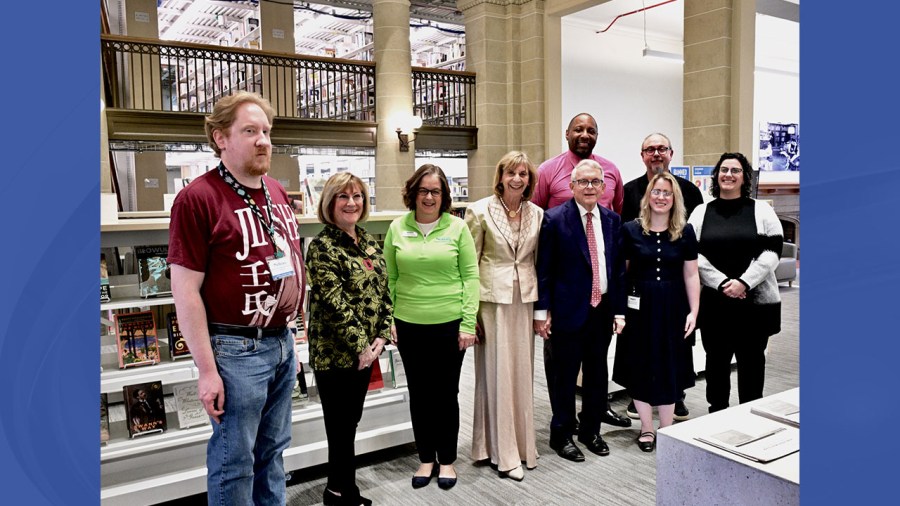 gov.-dewine-visits-public-library-of-youngstown-and-mahoning-county