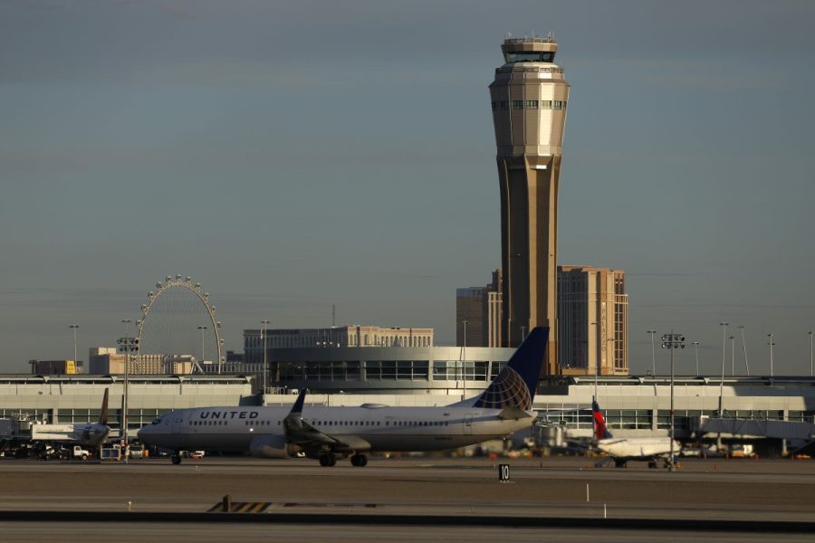 concerning-‘hijack’-text-prompts-united-flight-to-turn-back,-cockpit-audio-indicates