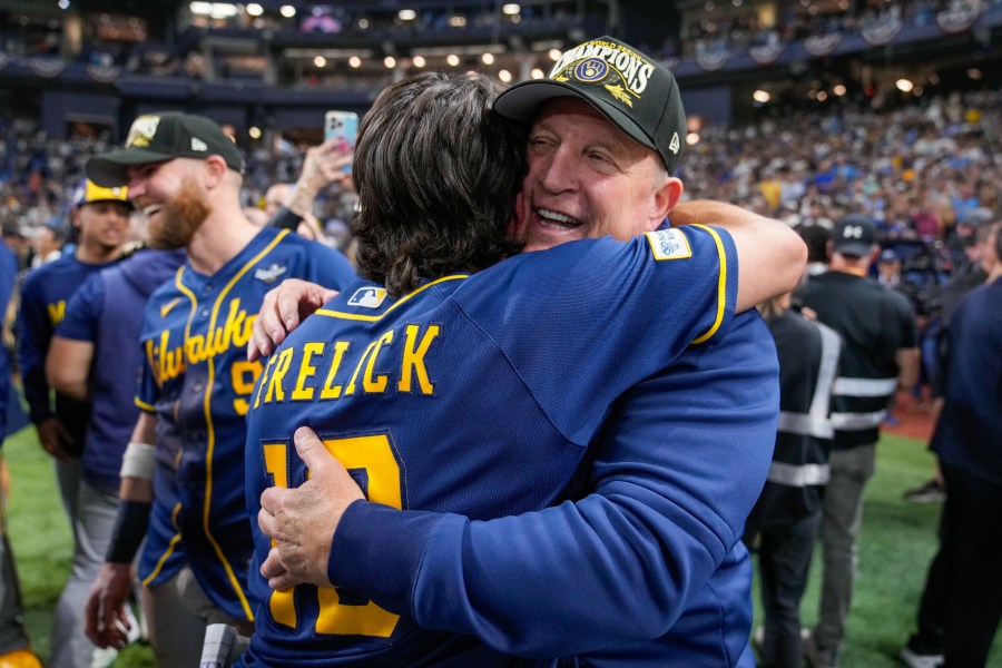 brewers-beat-the-rays-4-1-to-win-the-world-series