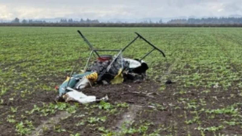 3-dead-after-2-helicopters-crash-near-oregon-airport