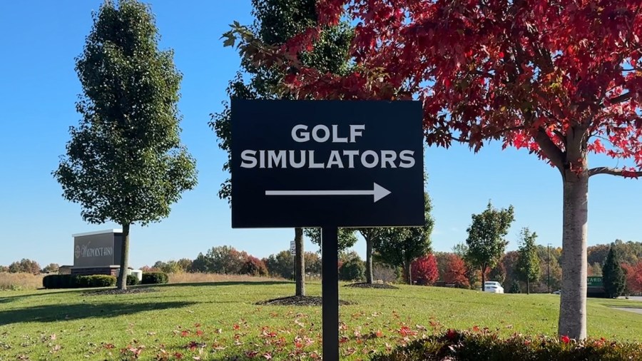 fore!-banquet-center-making-golf-simulators-public